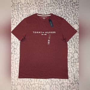 Tommy Hilfiger Men's Burgundy Tee
